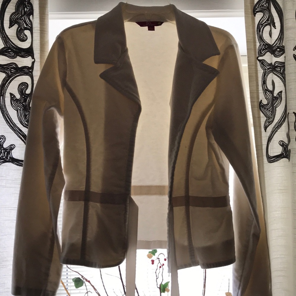 Off white velvet blazer